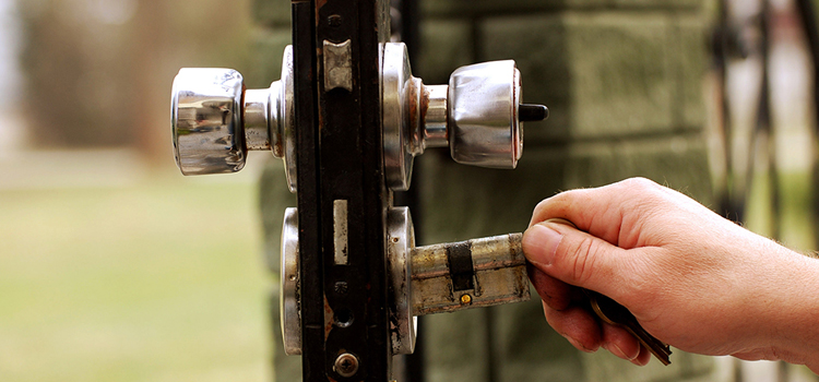 front door latch repair Bayonet Point